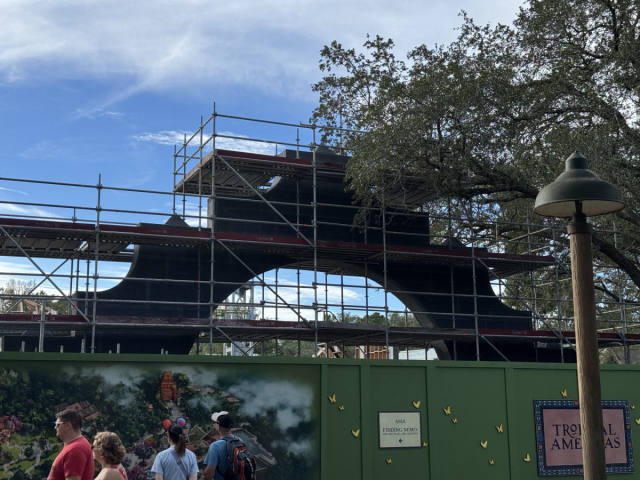 Tropical Americas Entrance Archway Gets Mesh Covering