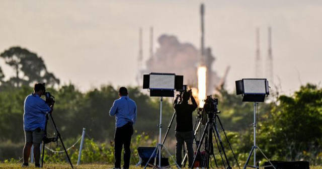 SpaceX Falcon 9 Launches Starlink Satellites From Cape Canaveral