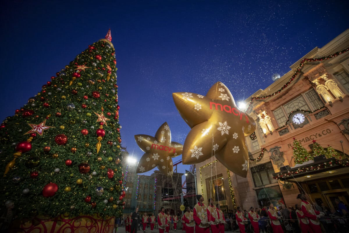 Universal Orlando Sets 2026 Holiday Season Dates