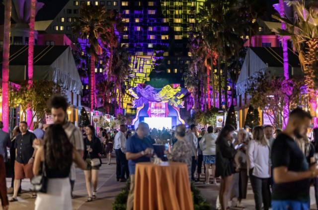 Swan and Dolphin Details Fall Dining, Halloween Events