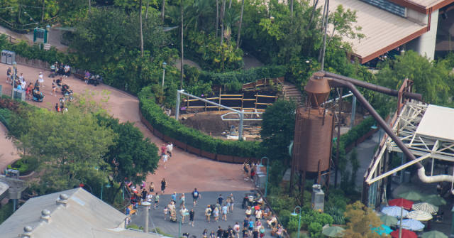Kids Play Structure Takes Shape at Hollywood Studios