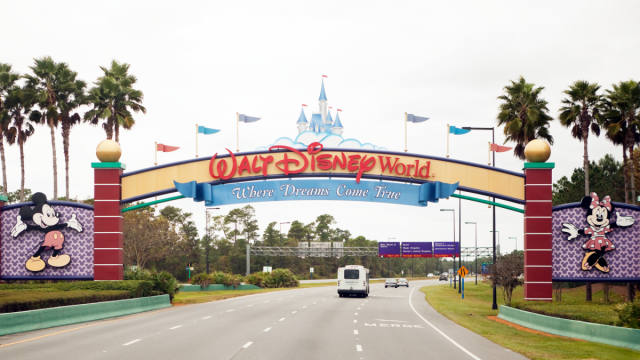 5 Ways to Trim Costs on a Disney World Trip
