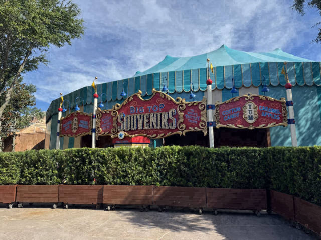 Big Top Souvenirs Sign Uncovered After Magic Kingdom Refurb