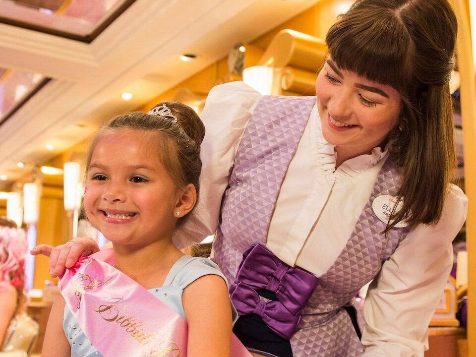Disney Cruise Line Crew Earns 'Excellent' Ratings From 90% of Guests