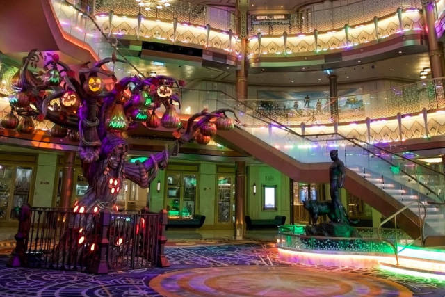 Meet Solara, Disney Destiny's Halloween Pumpkin Tree