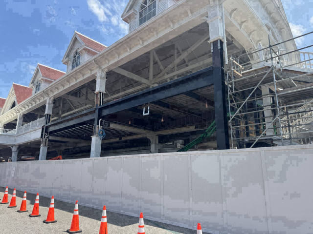 Grand Floridian Monorail Station Gets Structural Steel Work