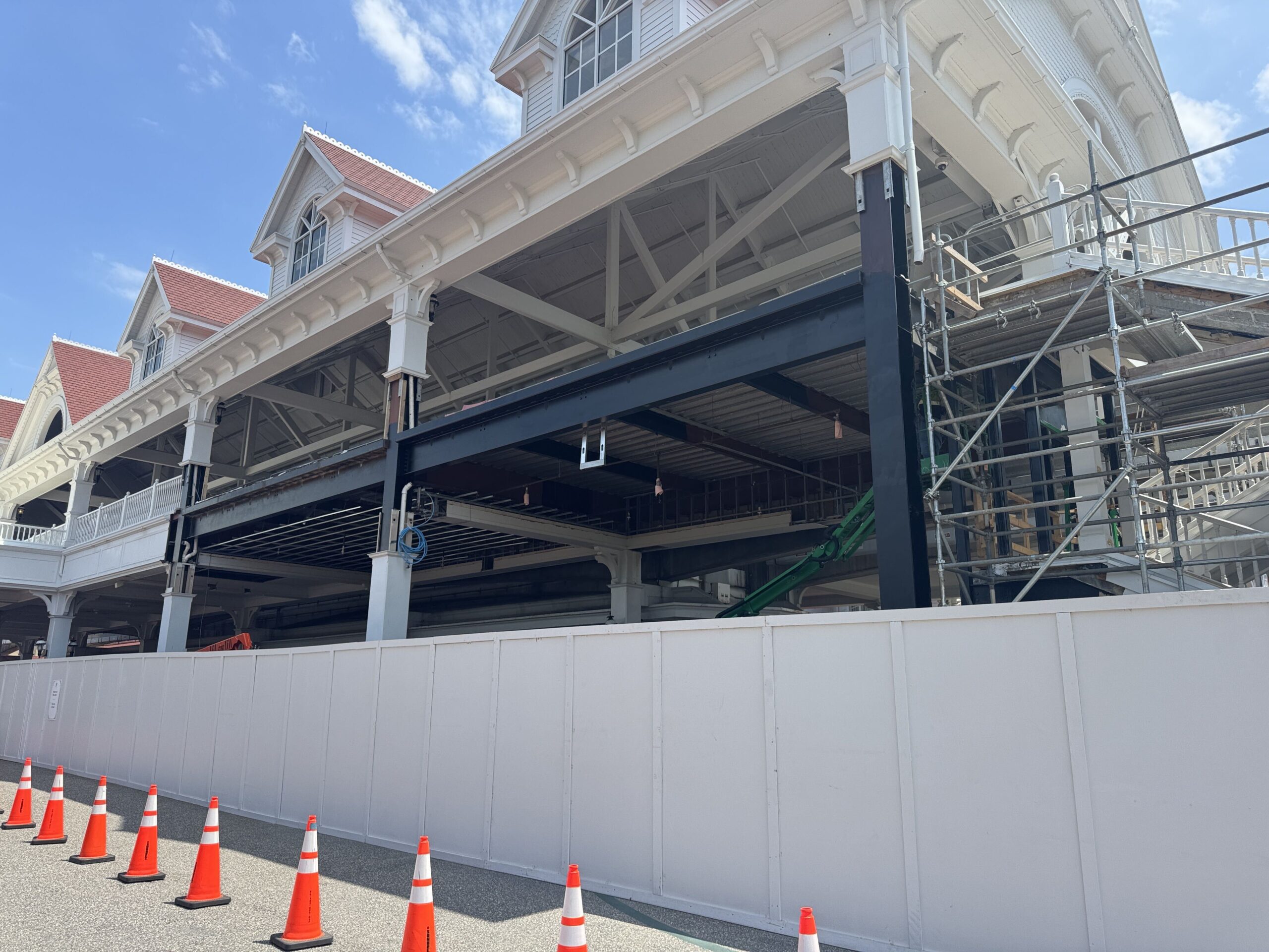 Grand Floridian Monorail Station Gets Structural Steel Work