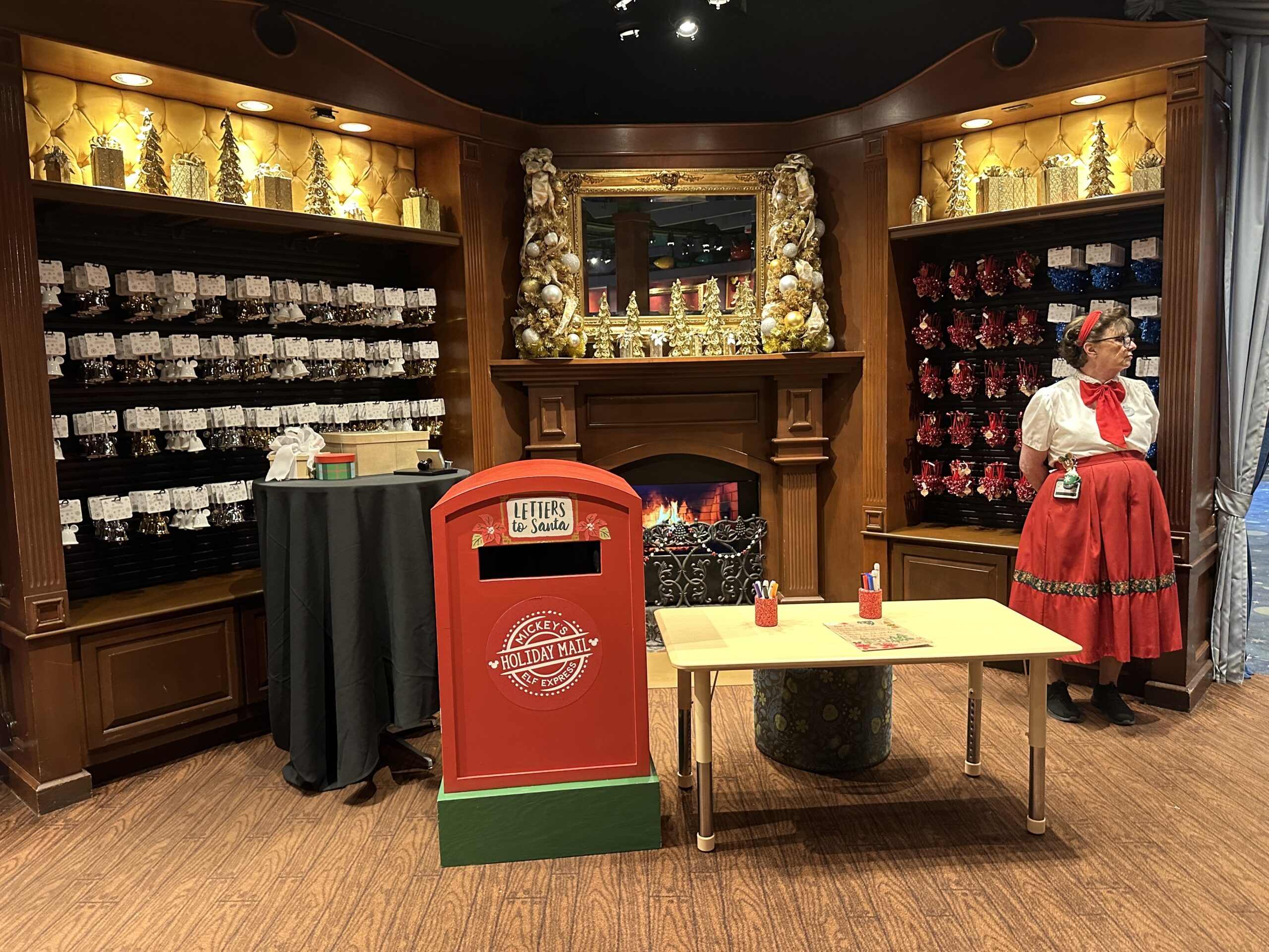 Letters to Santa Returns to Disney Springs This Summer