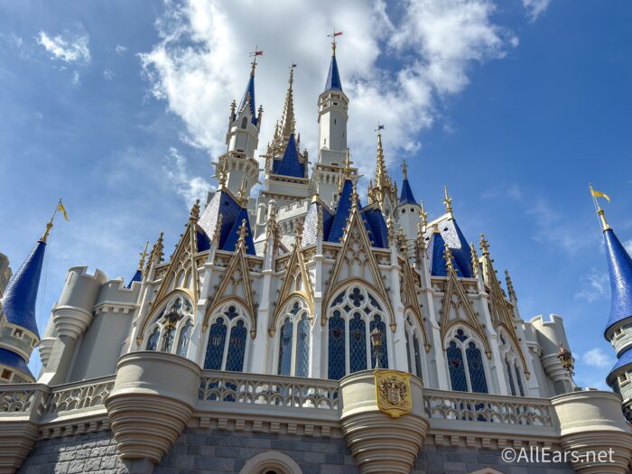 4 Ways Disney World Visitors Overspend (And How to Stop)
