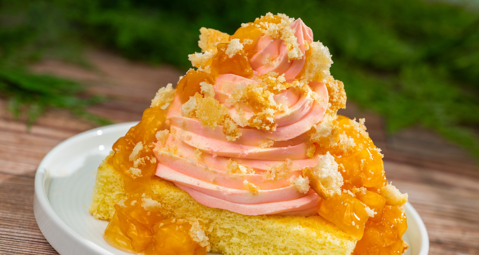 Peach DOLE Whip Treats Debut at Walt Disney World