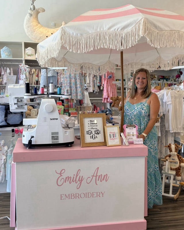 Ponte Vedra Artist Brings Live Embroidery to Local Events