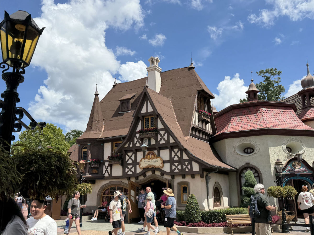 EPCOT's Karamell-Küche Gets New Roof — Shop Stays Open