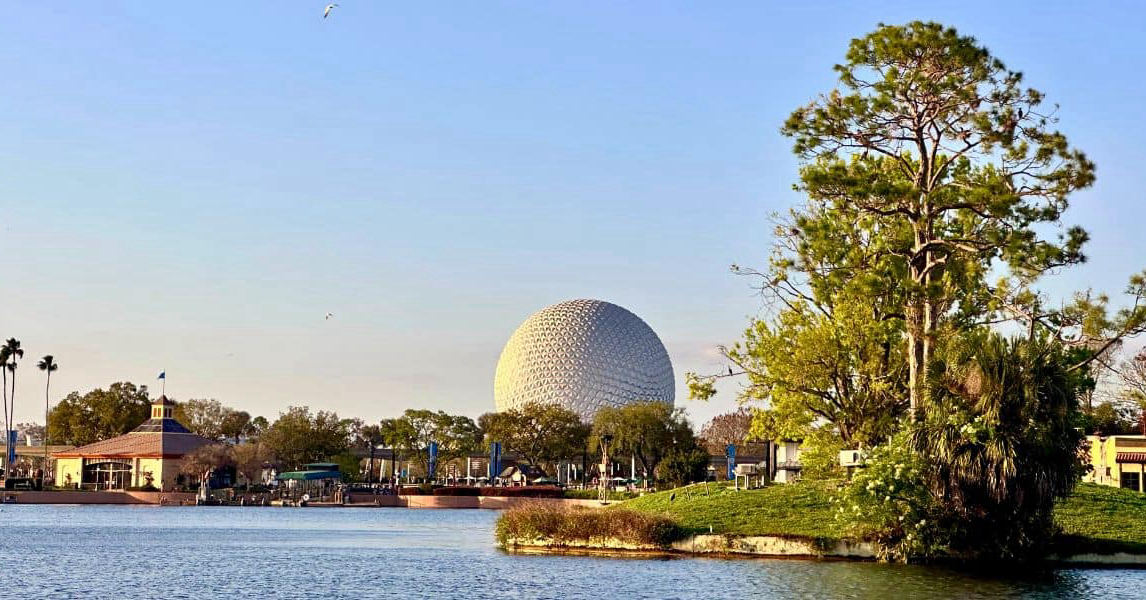 Cosmic Rewind Evacuation Gave Guests a Rare Behind-the-Scenes View