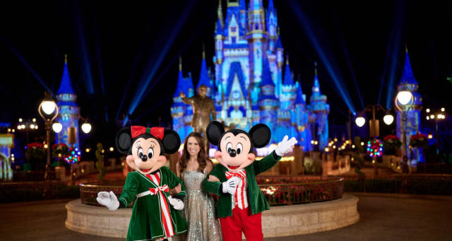 Hallmark's Disney World Holiday Movie Gets a Premiere Date
