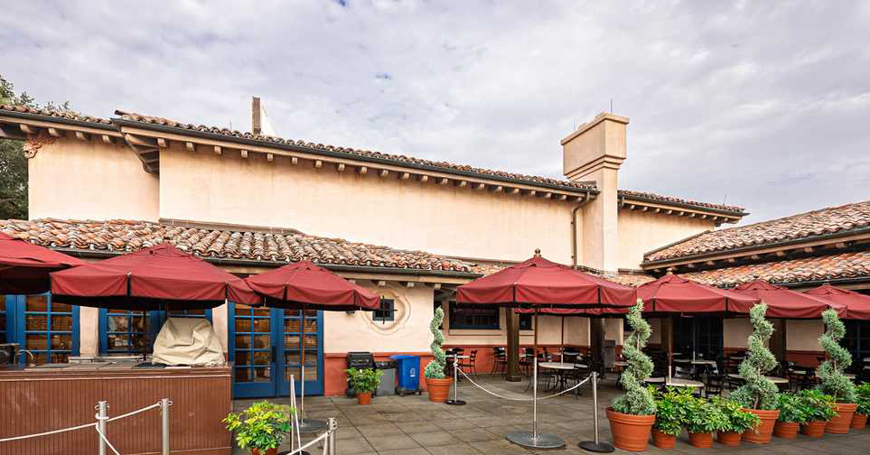 Brown Derby Lounge Patio Shifts to Old Starring Rolls Space