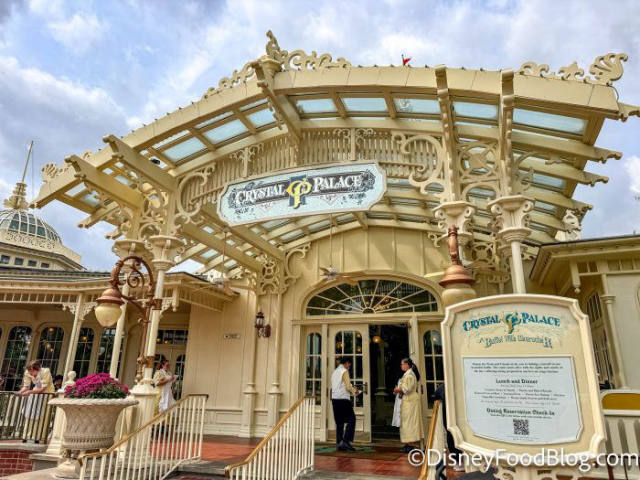 7 Smart Rules for Saving Money at Disney World Restaurants