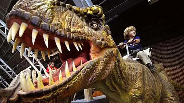 Jurassic Quest Brings Life-Size Dinosaurs to Jacksonville