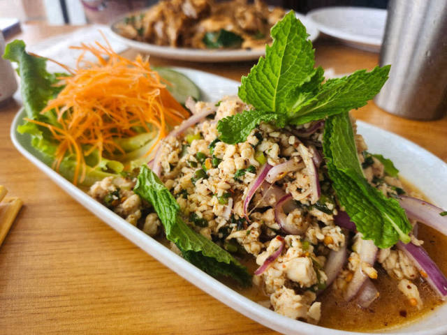 Lert Thai Street Food Brings Bold Flavors to East Orlando