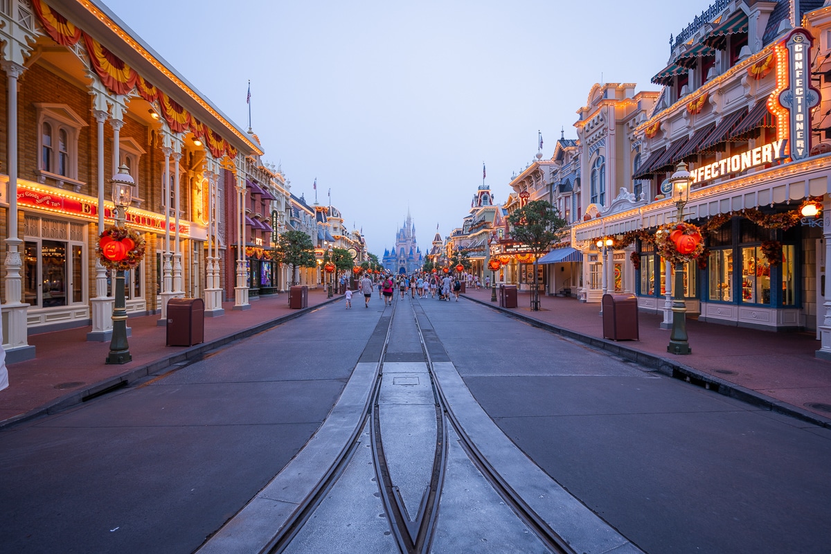 Magic Kingdom Gets 7:30 AM Early Entry for Party Season 2026