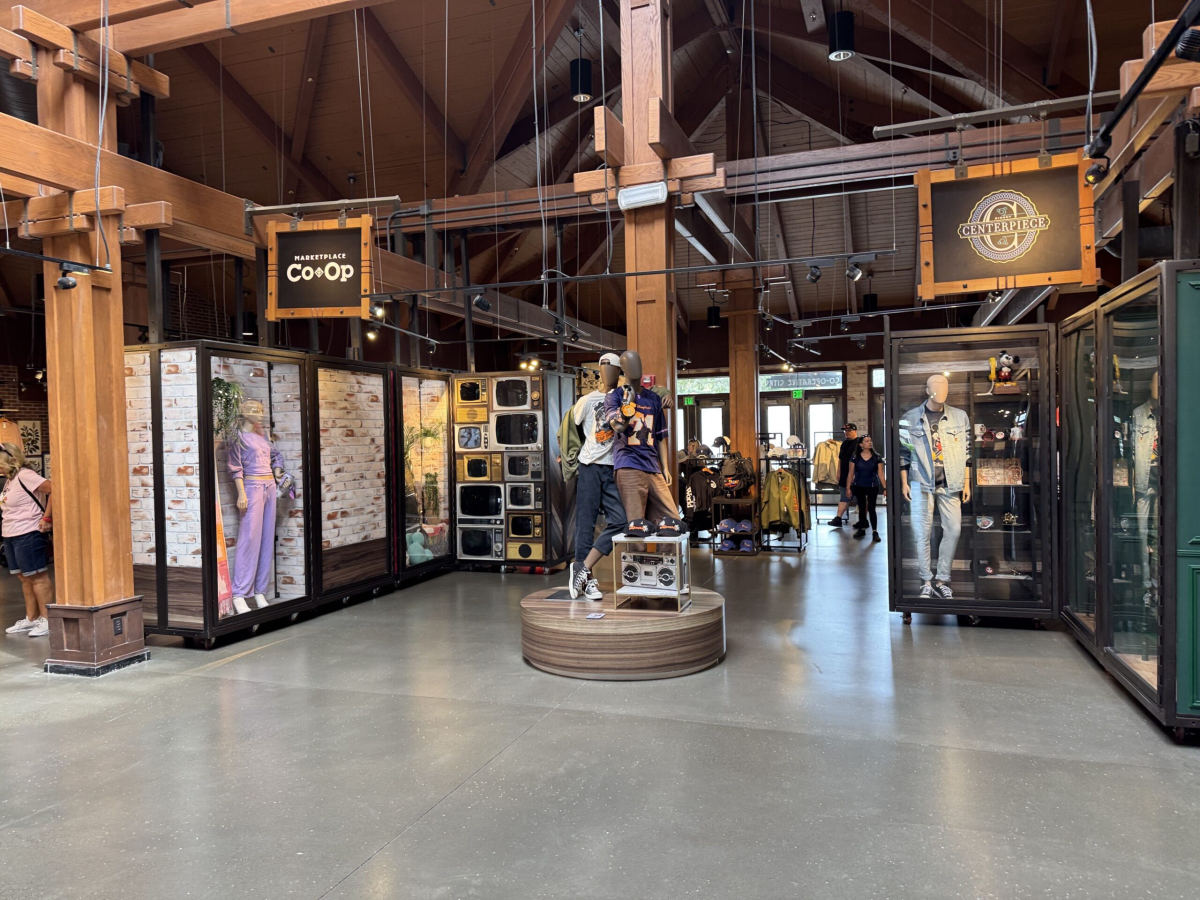 Marketplace Co-Op Reopens Fully at Disney Springs