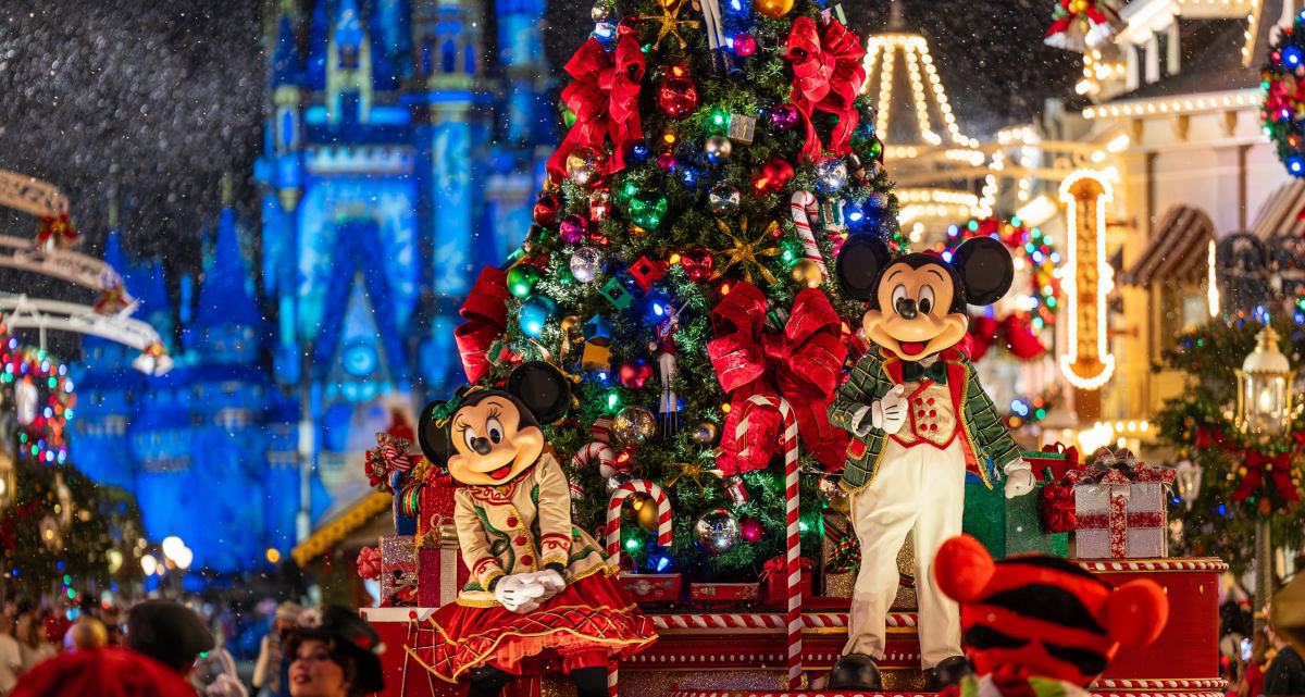 Magic Kingdom’s Nov. 24 Christmas Party Sells Out First