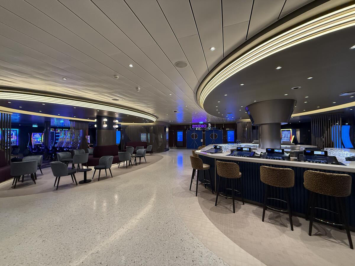 Oasis of the Seas Is Getting a Bigger Non-Smoking Casino
