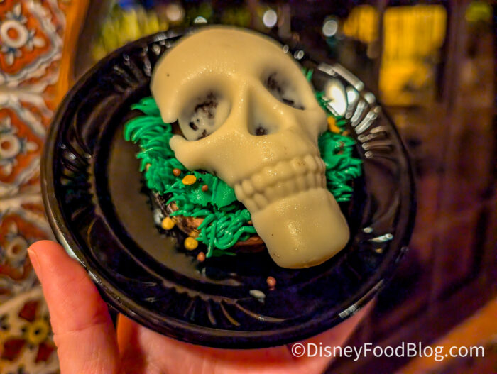 Pecos Bill's MNSSHP Menu: One Must-Try, One to Skip