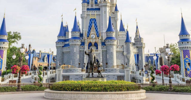 Play Disney Parks App Shuts Down After 8 Years