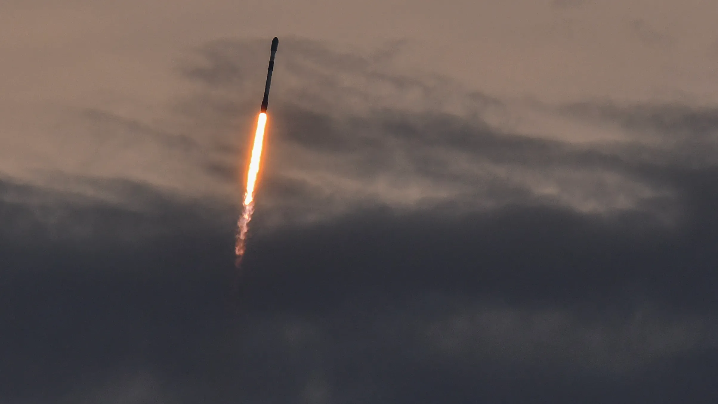 SpaceX Falcon 9 Set for Early Morning Starlink Launch July 9