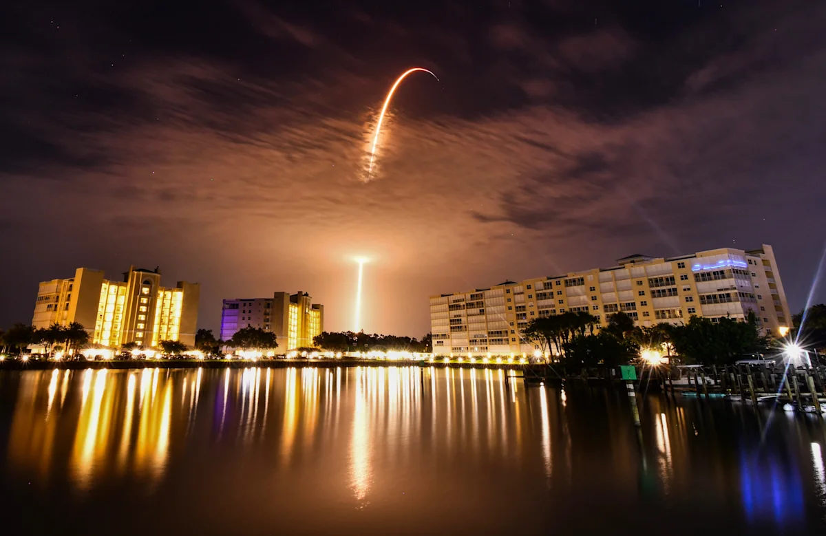 SpaceX Falcon 9 Lights Up Florida's Tuesday Morning Sky