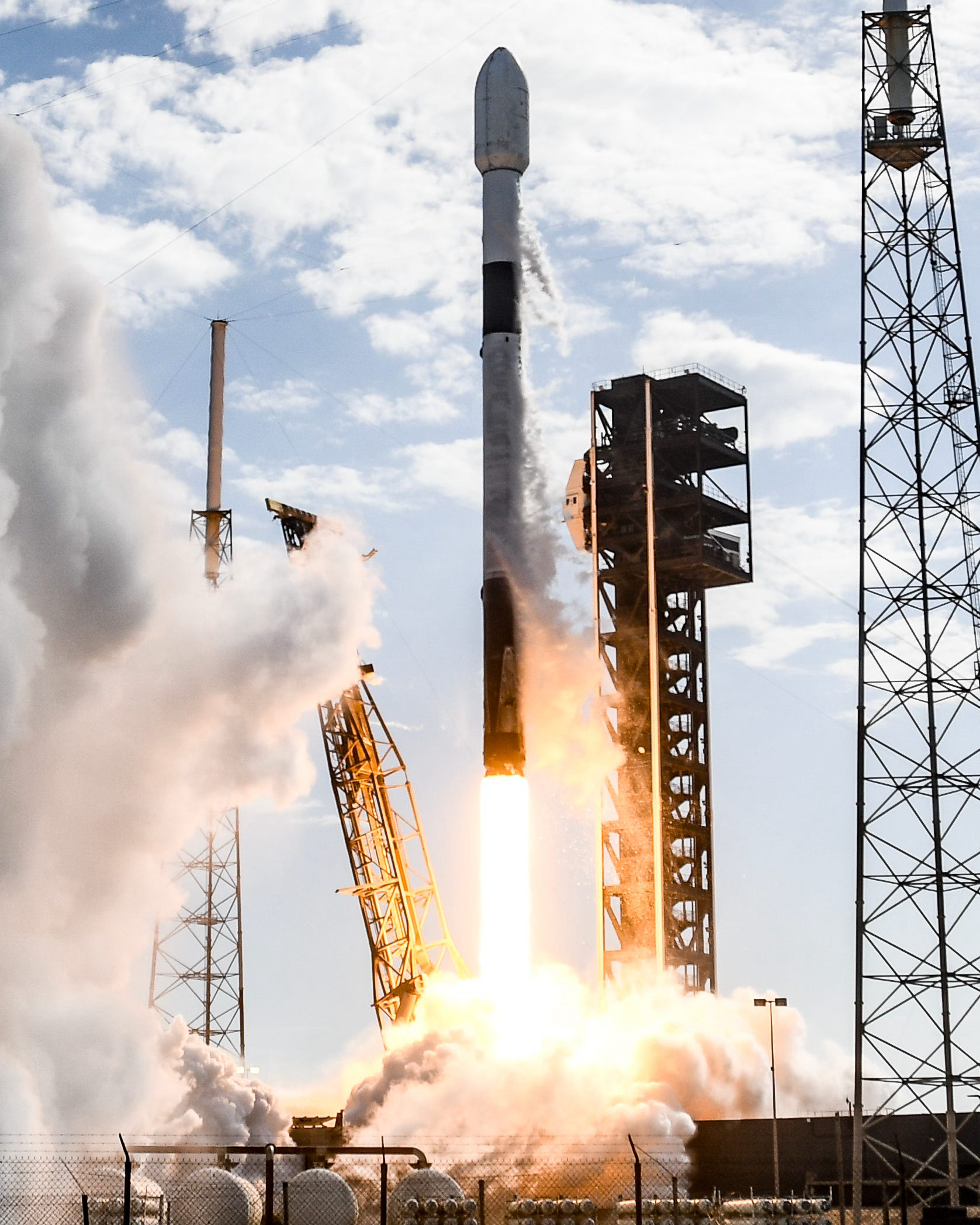 SpaceX Starlink Launch Set for Monday Over Cape Canaveral