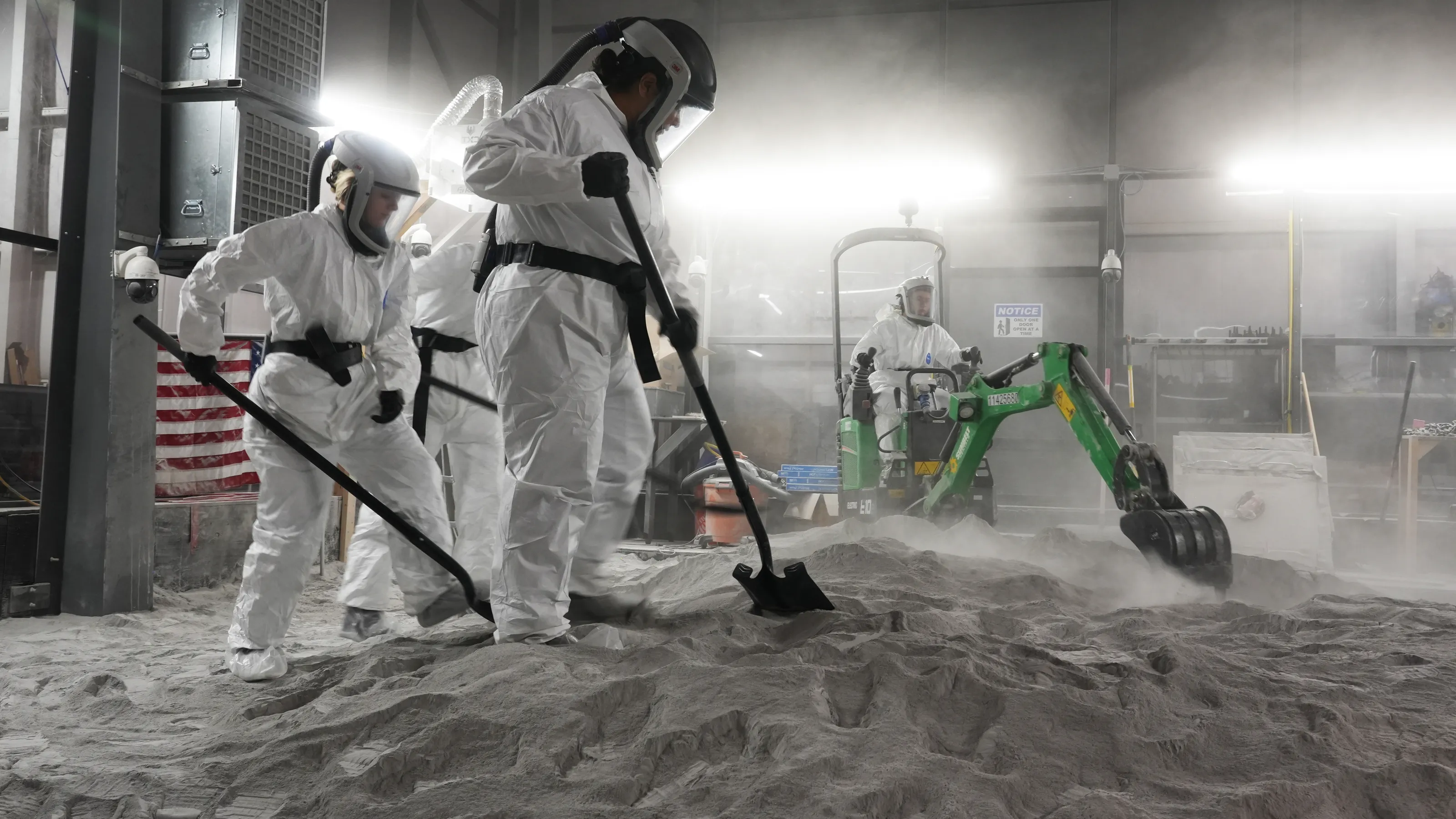 Starship Flight 13, Relativity Space & UCF Regolith Bin in Focus