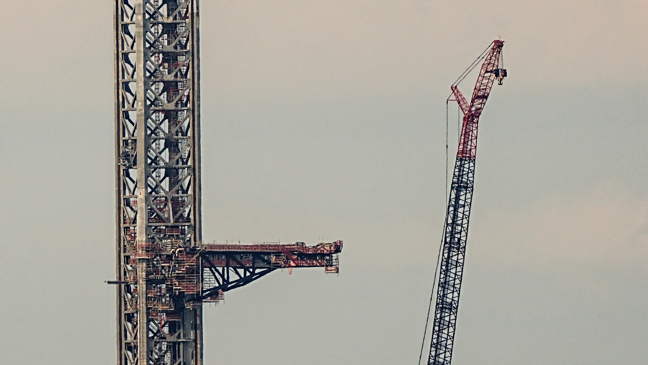 SpaceX Builds Toward Florida Starship Launches at Two Sites