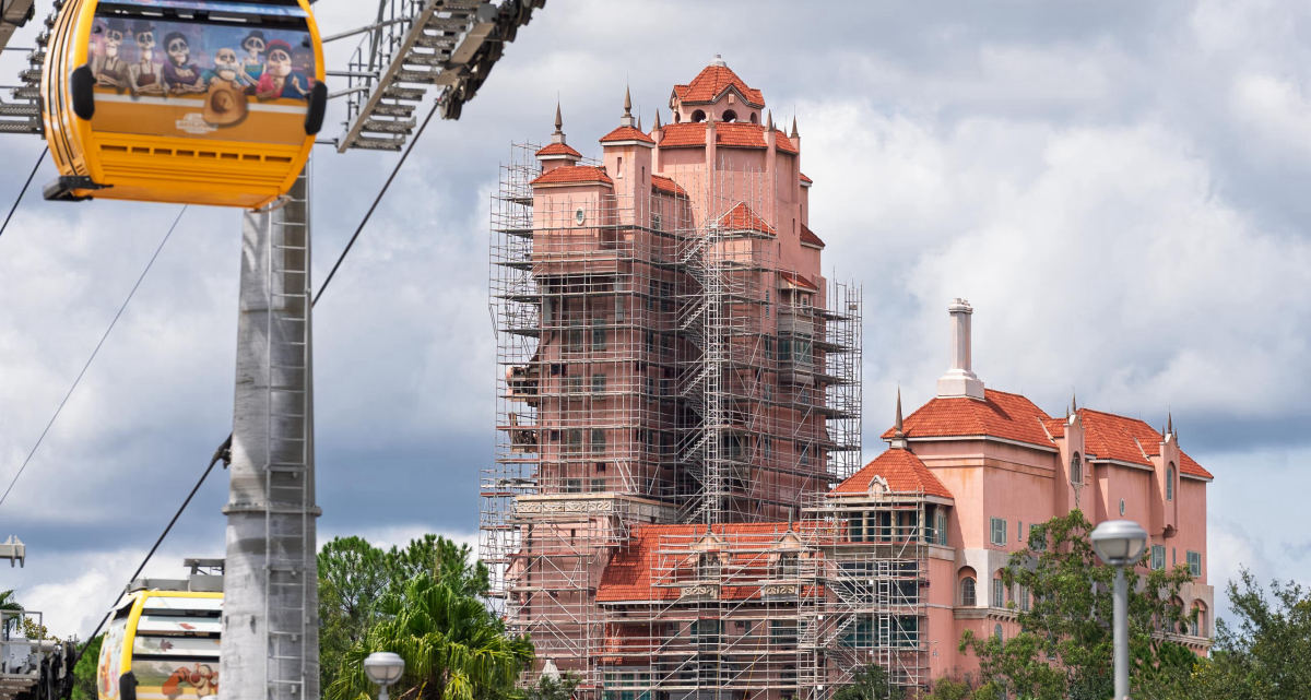 Tower of Terror Scaffolding Spreads to Hotel's Rear Facade