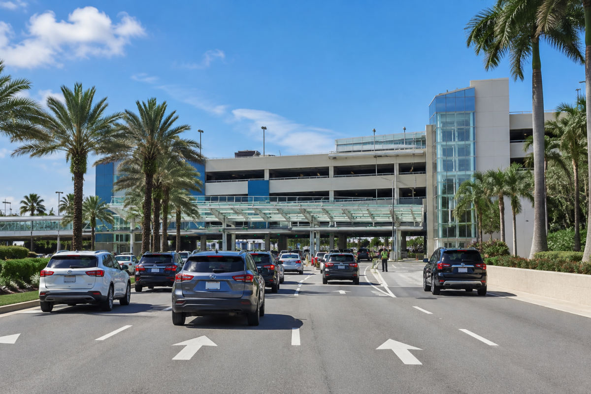 Universal Orlando Parking 2026: Epic, Prime & Garage Guide