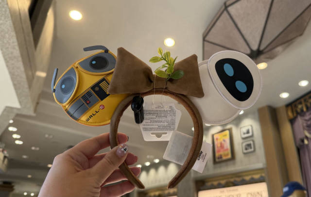 Wall-E and EVE Ear Headband Now at Hollywood Studios
