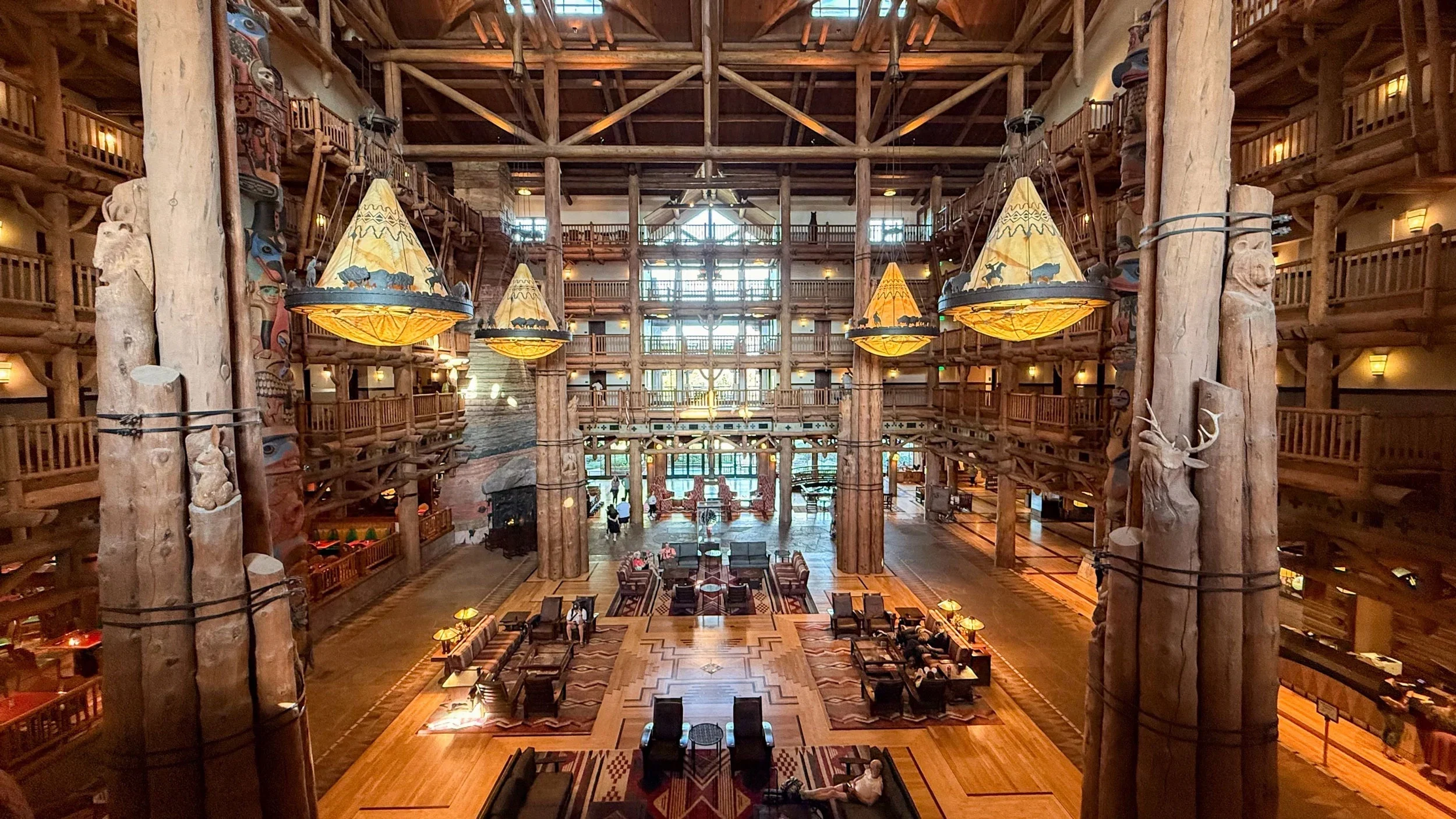 A Middle-Ground Fix for Disney's Resort Hopping Debate